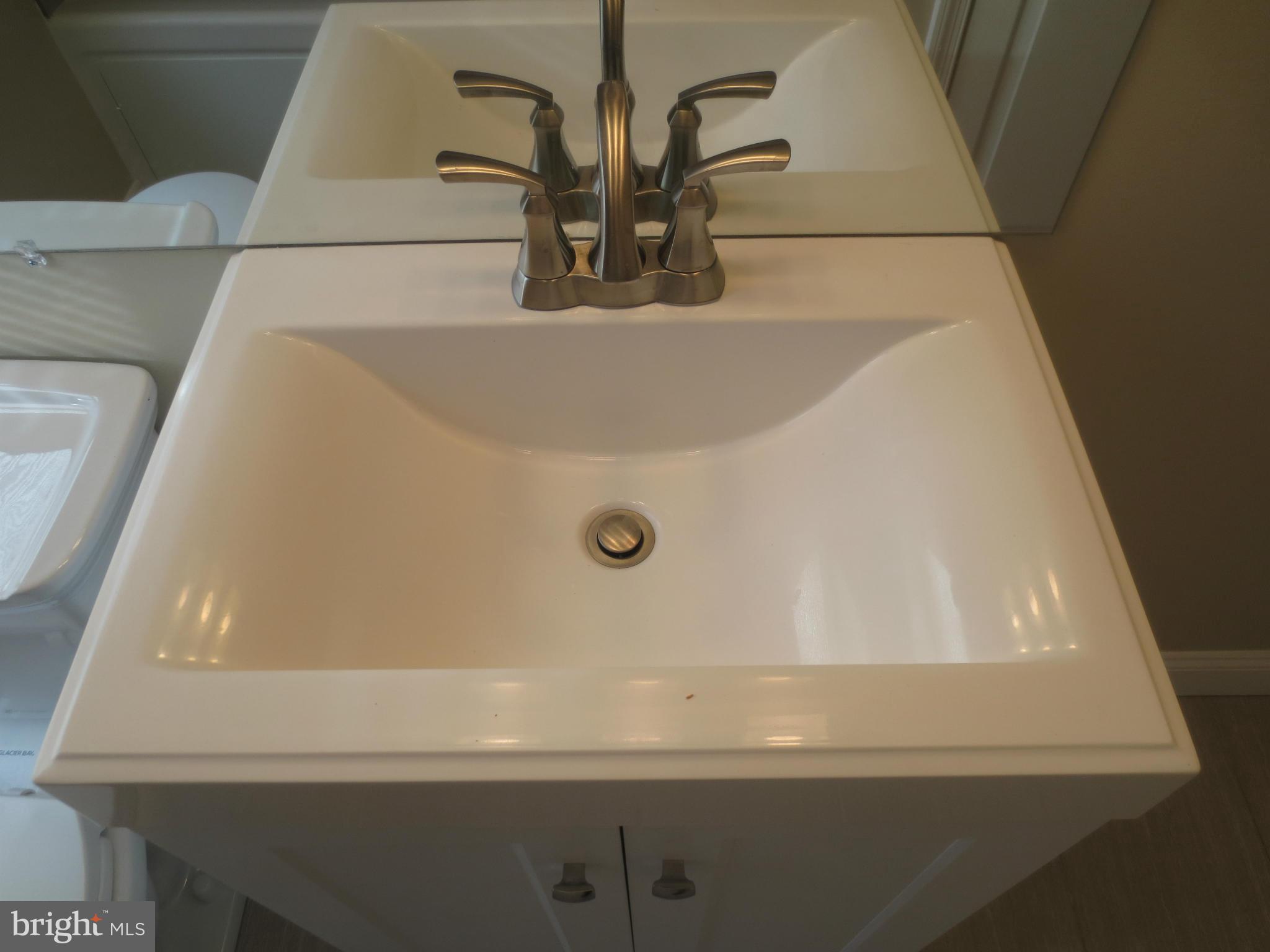 3807 Monterey Road Baltimore, MD 21218 - Photo 17 of 29 Bath