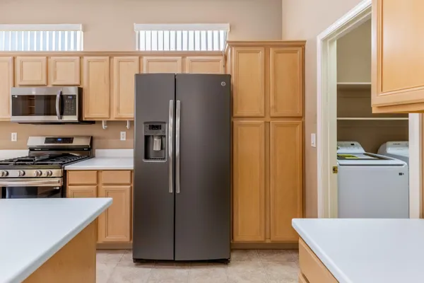 $3,200 | 78745 Platinum Drive, Palm Desert, CA 92211