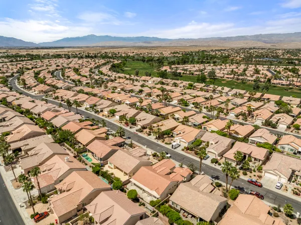 $3,200 | 78745 Platinum Drive, Palm Desert, CA 92211