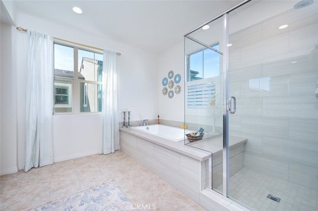 126 Brambles Irvine, CA 92618 - Photo 34 of 59