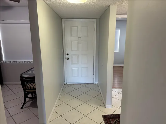 $1,800 | 7590 Tahiti Lane, Unit 101, Lake Worth, FL 33467