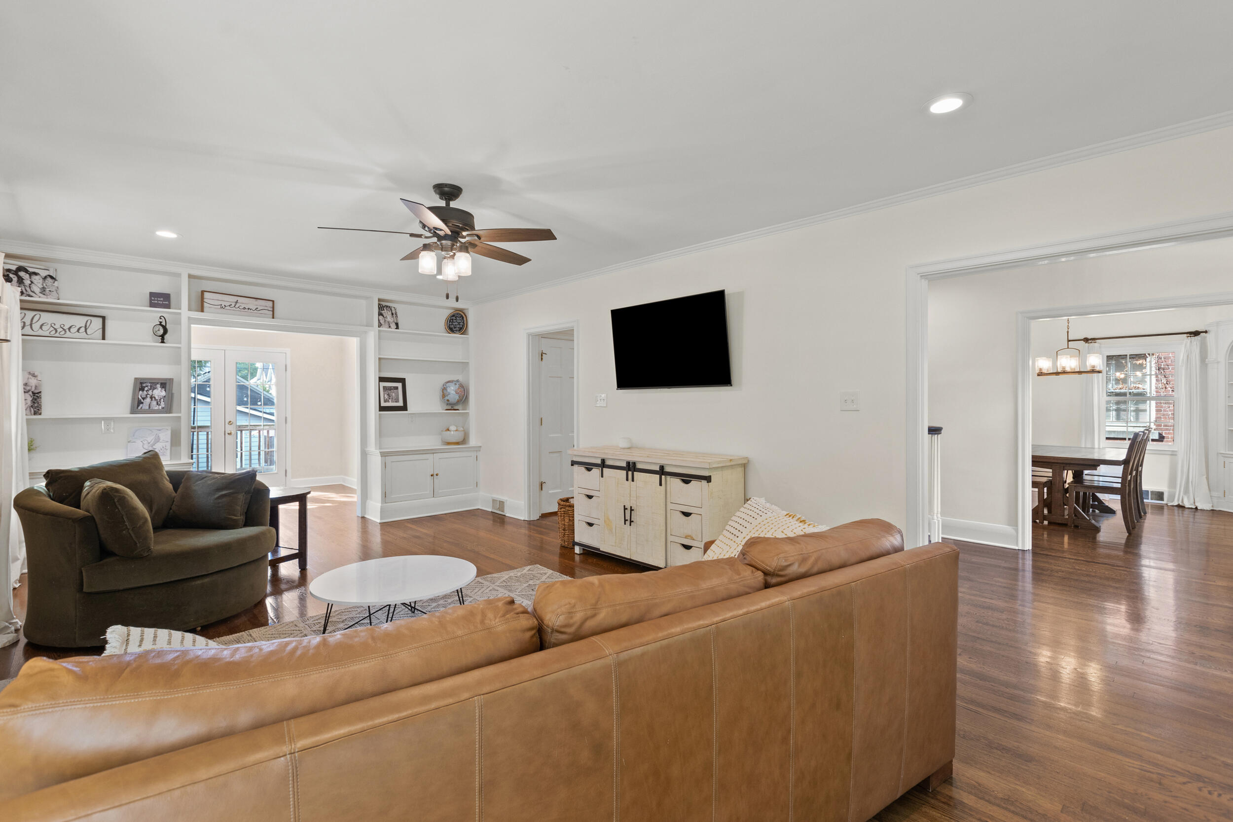330 Chinoe Road Lexington, KY 40502 - Photo 6 of 53 img_0298