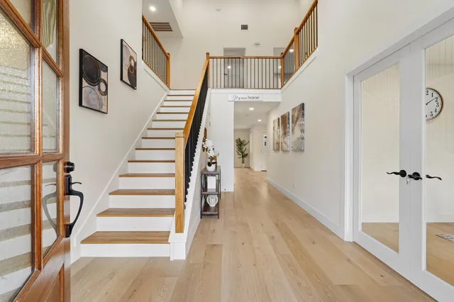 $748,000 | 4407 Knightsbridge Boulevard, Sugar Land, TX 77479