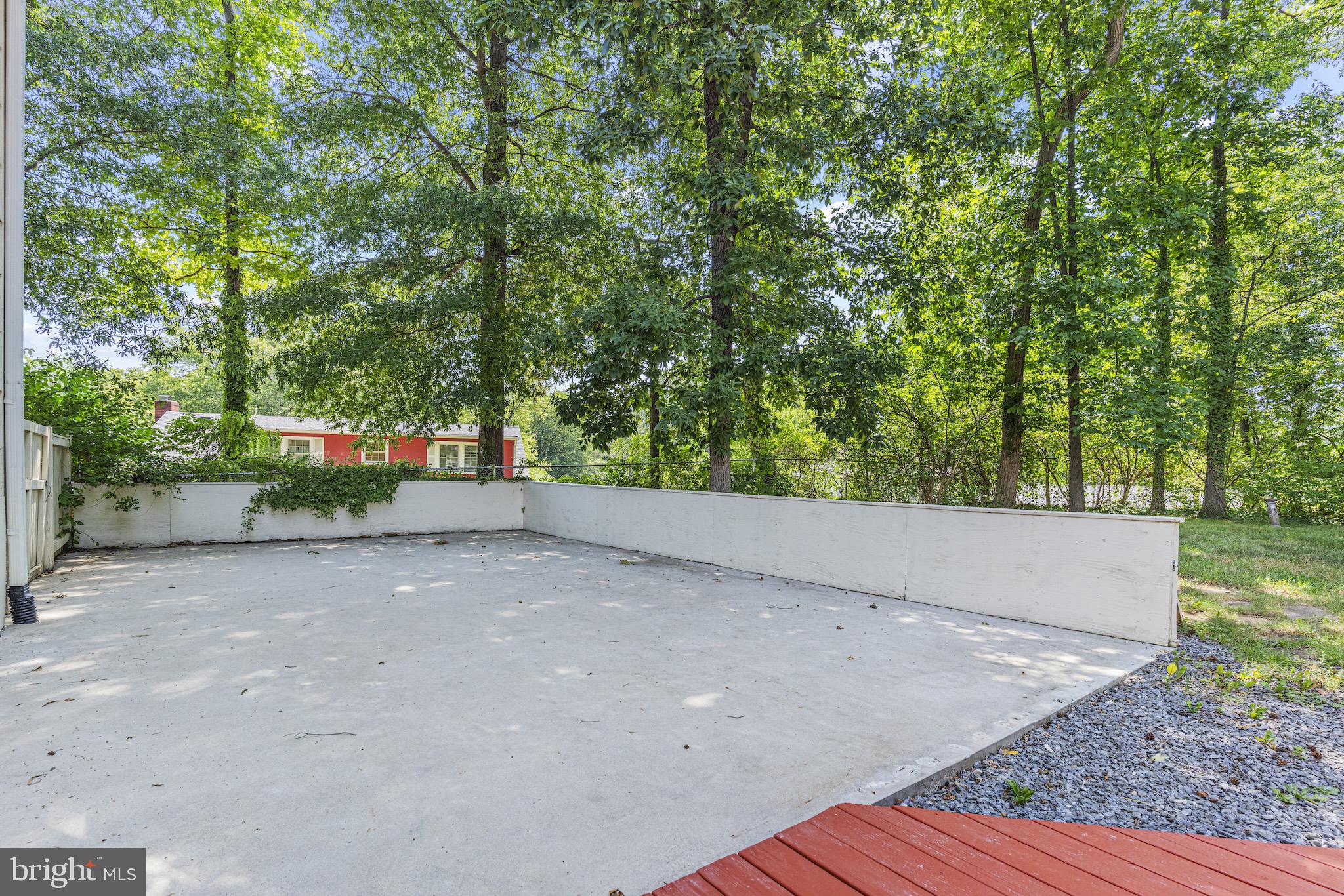 9005 Eastbourne Lane Laurel, MD 20708 - Photo 37 of 41 Back Patio