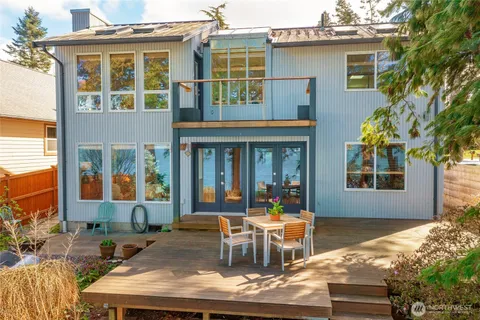 a view of a house with patio