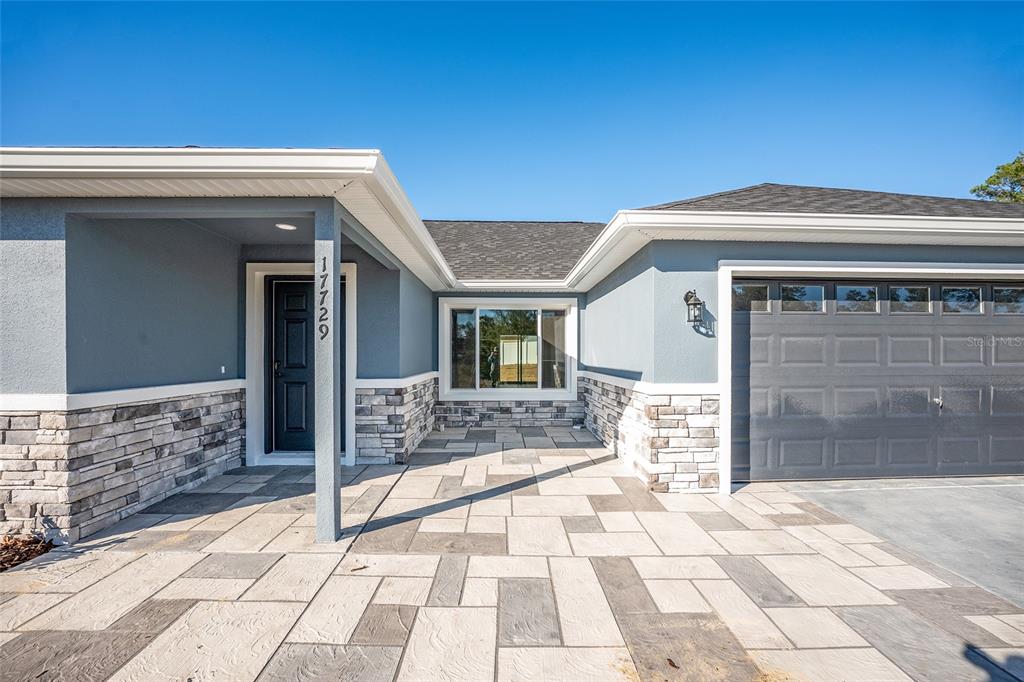 161 Bay Road Ocklawaha, FL 32179 - Photo 7 of 29