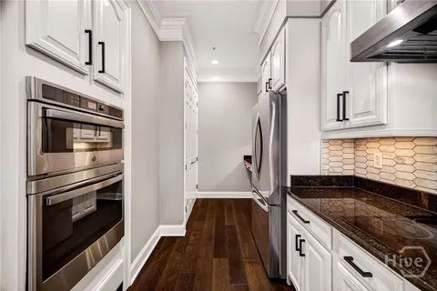 $825,000 | 323 West Jones Street, Unit 104, Savannah, GA 31401