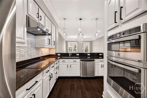 $825,000 | 323 West Jones Street, Unit 104, Savannah, GA 31401