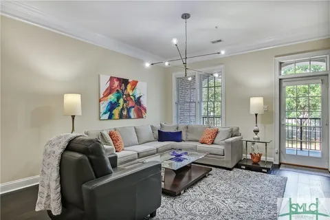 $825,000 | 323 West Jones Street, Unit 104, Savannah, GA 31401