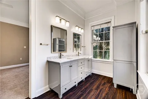 $825,000 | 323 West Jones Street, Unit 104, Savannah, GA 31401