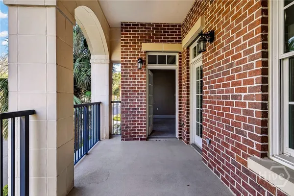 $825,000 | 323 West Jones Street, Unit 104, Savannah, GA 31401