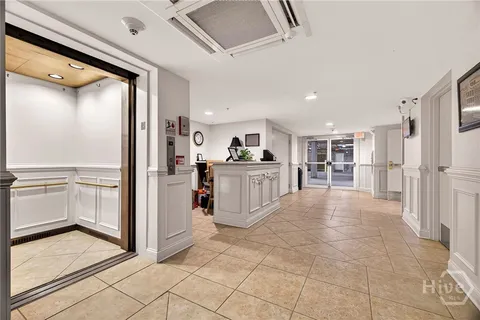 $825,000 | 323 West Jones Street, Unit 104, Savannah, GA 31401