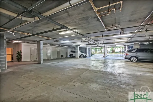 $825,000 | 323 West Jones Street, Unit 104, Savannah, GA 31401