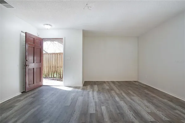 $1,295 | 2287 Avenue G Northwest, Unit C, Winter Haven, FL 33881