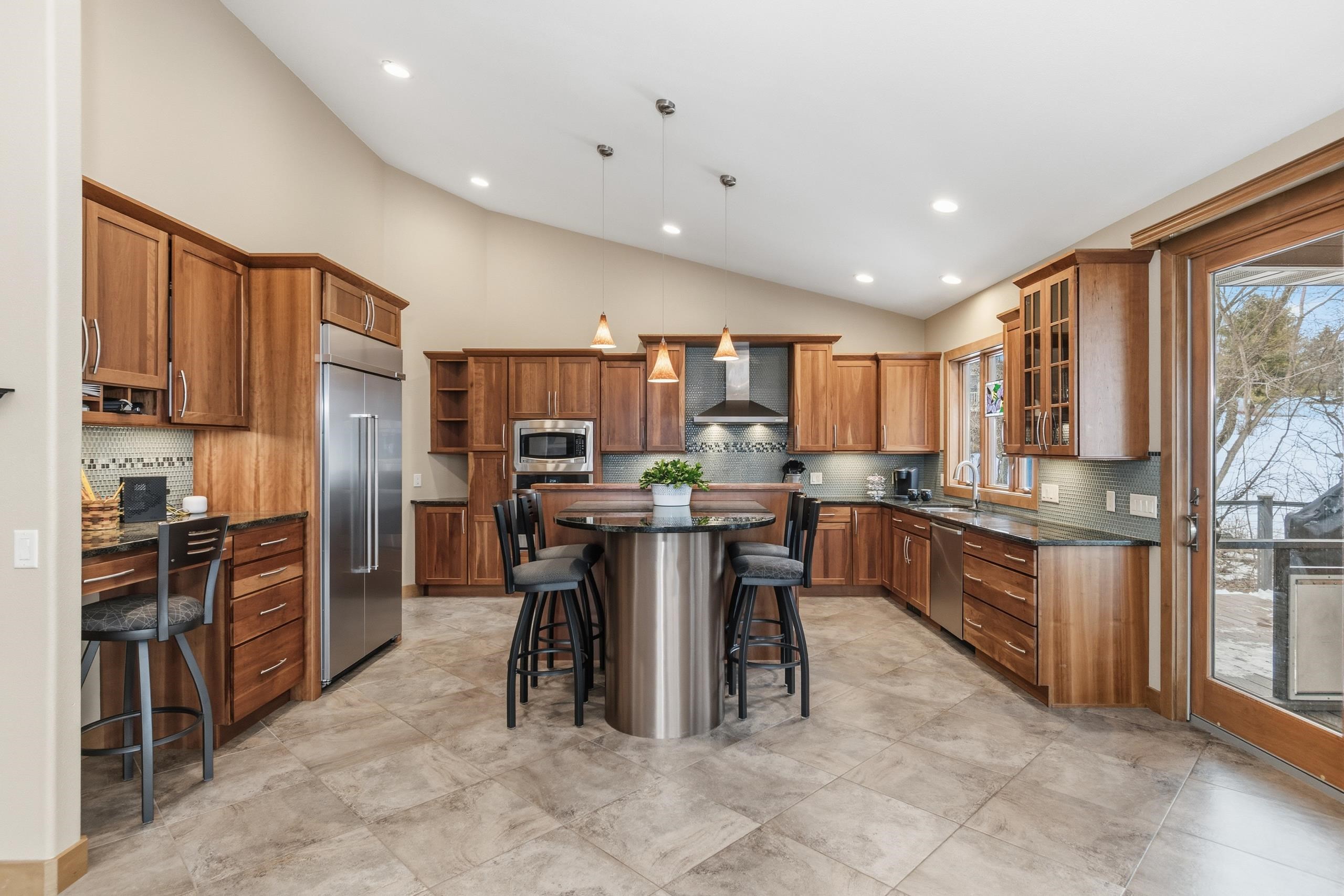 4539 Deering Trail Middleton, WI 53562 - Photo 24 of 86