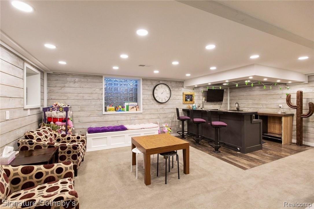 290 Stephens Road Grosse Pointe, MI 48236 - Photo 14 of 36 31.jpg