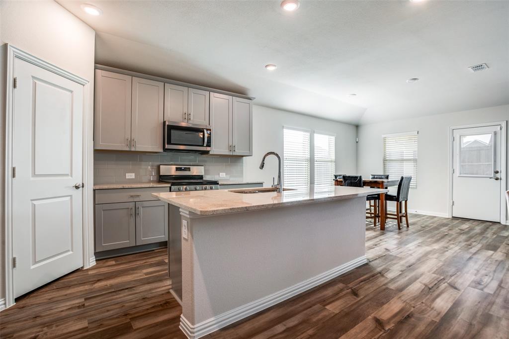 503 Fox Ridge Drive Princeton, TX 75407 - Photo 3 of 15