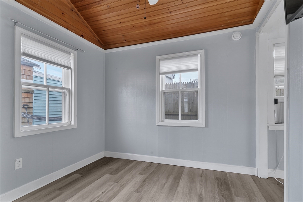 10 R Barnes Street Wareham, MA 02571 - Photo 14 of 29