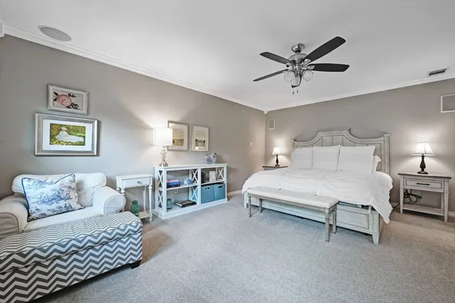 $674,999 | 5600 Oak Boulevard South, Austin, TX 78735