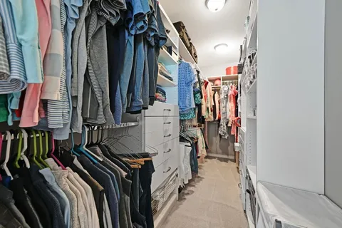 $674,999 | 5600 Oak Boulevard South, Austin, TX 78735