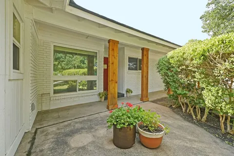 $674,999 | 5600 Oak Boulevard South, Austin, TX 78735