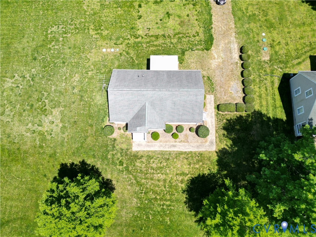 5541 Mary Ball Road Lancaster, VA 22503 - Photo 43 of 50 a building view with a garden space