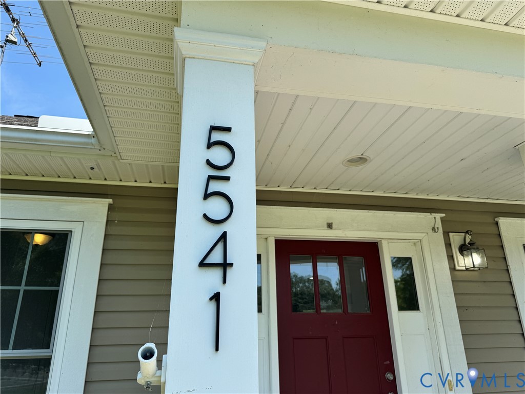 5541 Mary Ball Road Lancaster, VA 22503 - Photo 5 of 50 a front view of a house with window