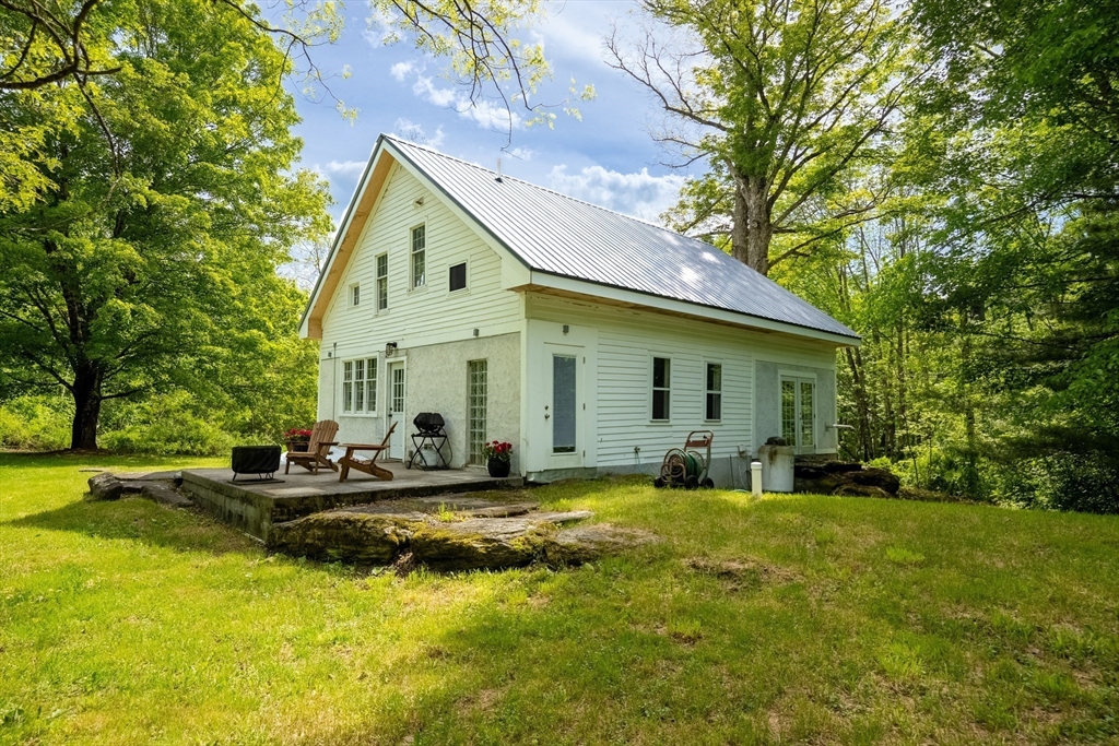 162 Nash Road Cummington, MA 01026 - Photo 3 of 23