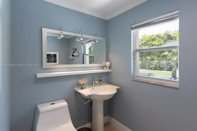 $2,199,000 | 11900 Southwest 72nd Place, Pinecrest, FL 33156