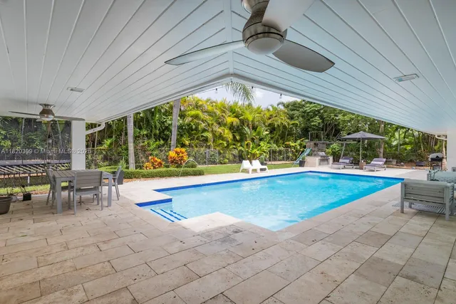 $2,199,000 | 11900 Southwest 72nd Place, Pinecrest, FL 33156