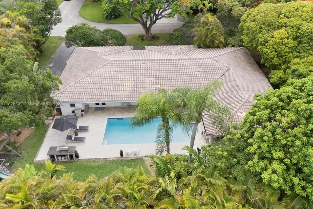 $2,199,000 | 11900 Southwest 72nd Place, Pinecrest, FL 33156