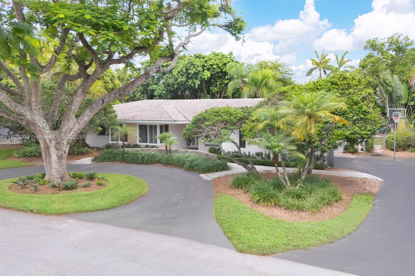 11900 Southwest 72nd Place Pinecrest, FL 33156 - Photo 31 of 37