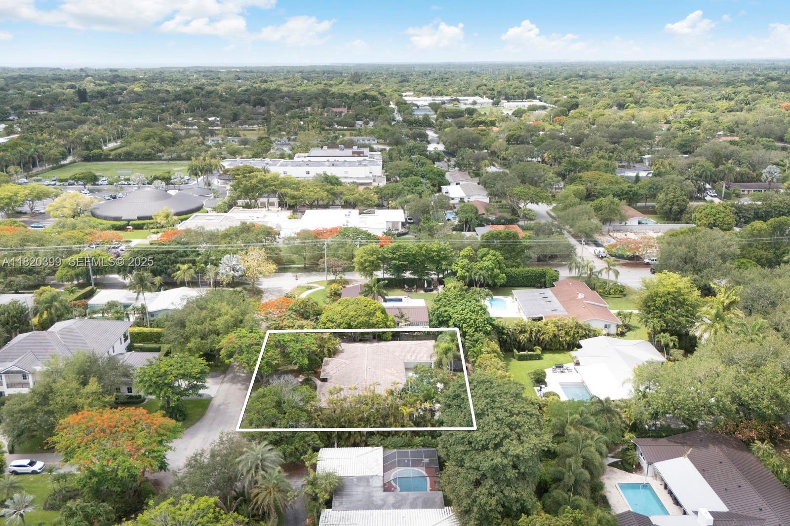 11900 Southwest 72nd Place Pinecrest, FL 33156 - Photo 37 of 37 a view of city and green space