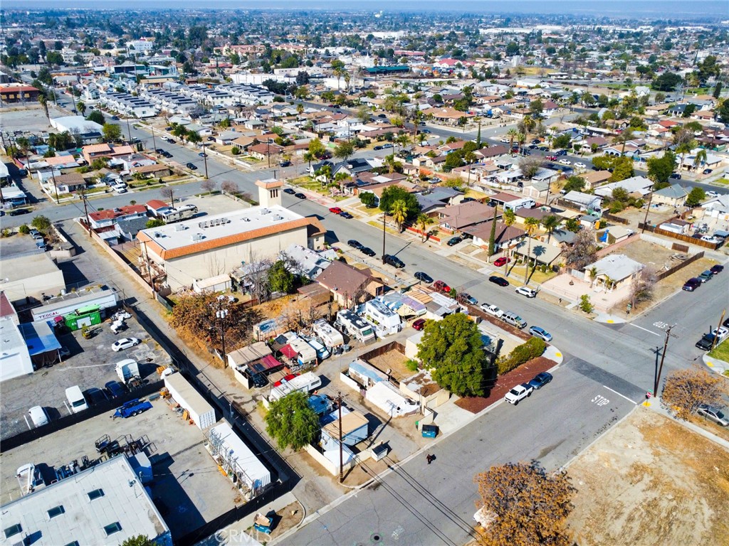 584 East H Street, Unit 111 Colton, CA 92324 - Photo 6 of 18