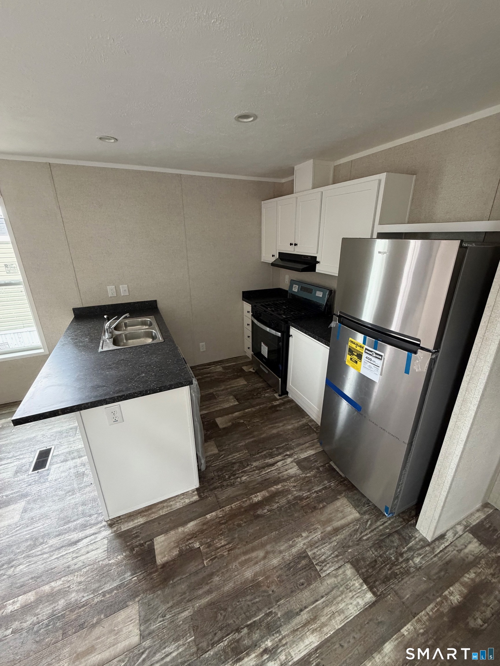 435 High Street, Unit 53 Groton, CT 06355 - Photo 4 of 10