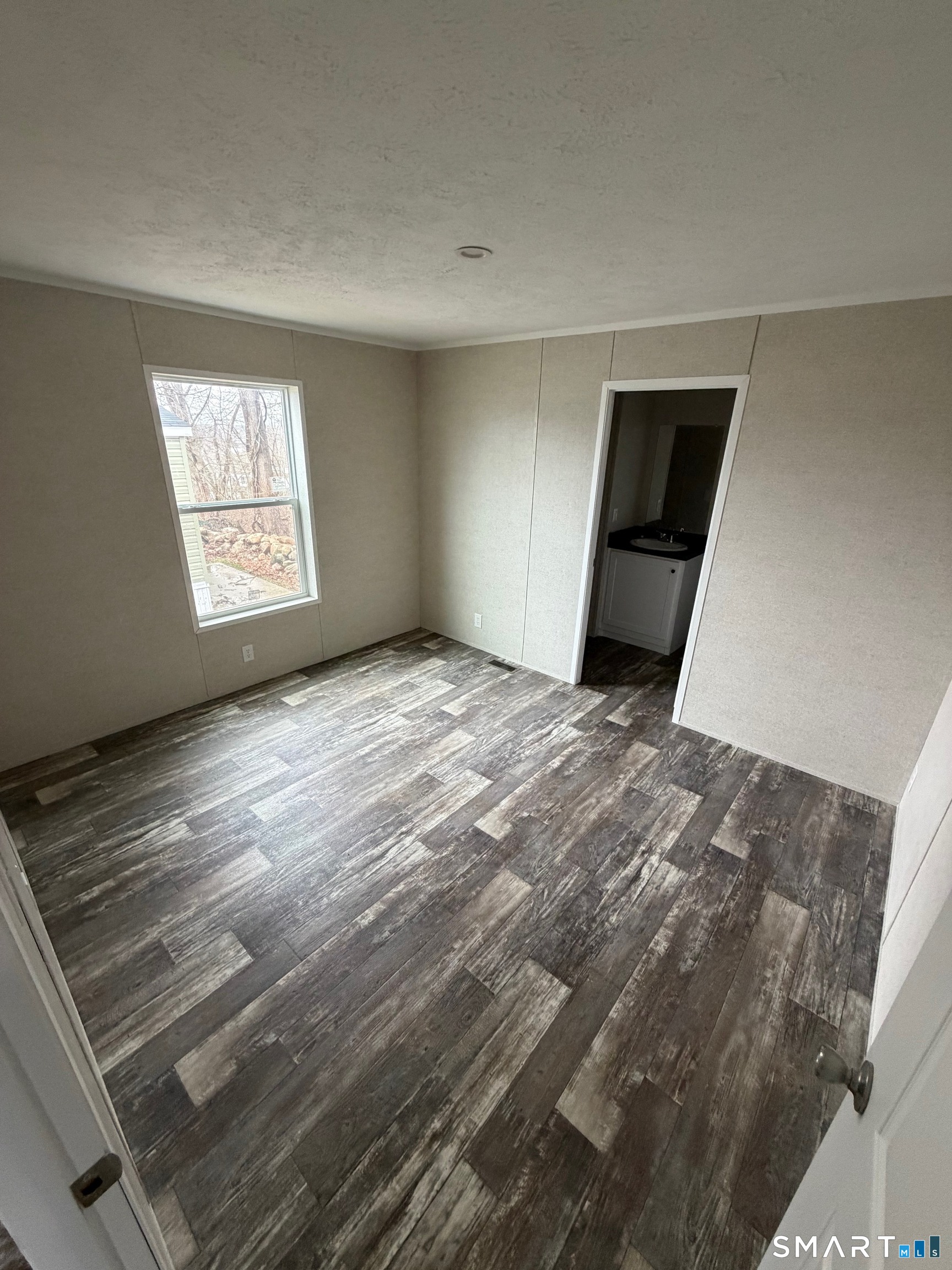 435 High Street, Unit 53 Groton, CT 06355 - Photo 5 of 10