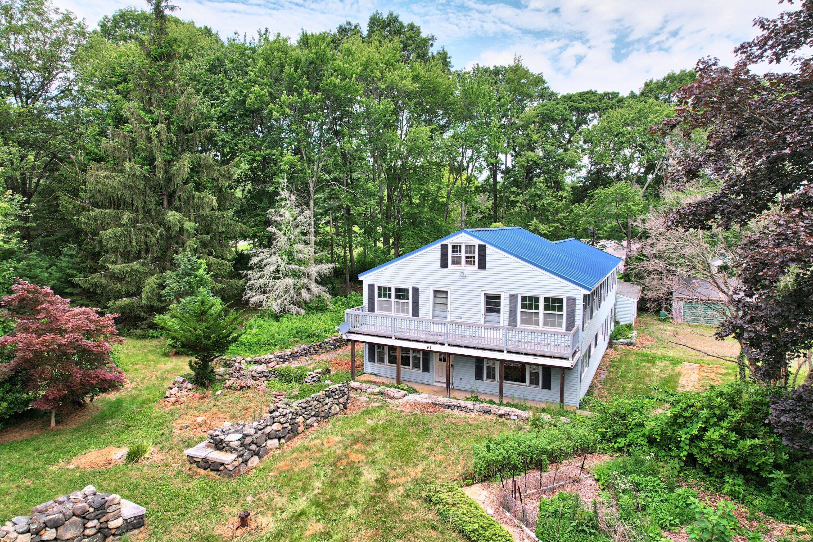 61 Ridgedale Way Bethlehem, CT 06751 - Photo 1 of 1 Duplex front view