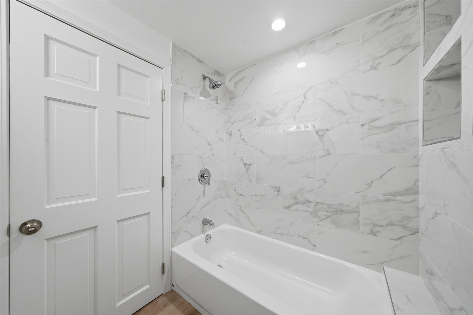 4532 West Maypole Avenue Chicago, IL 60624 - Photo 16 of 33 Gallery Image 16