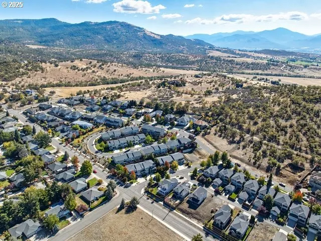 $90,000 | 4719 Hathaway Drive, Medford, OR 97504