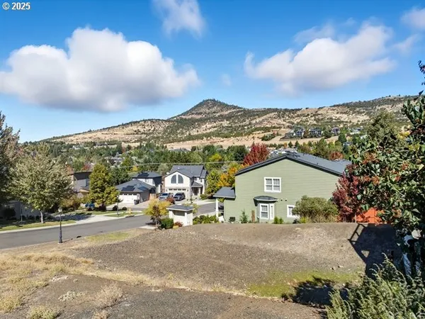 $90,000 | 4719 Hathaway Drive, Medford, OR 97504