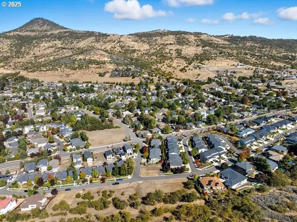 $90,000 | 4719 Hathaway Drive, Medford, OR 97504