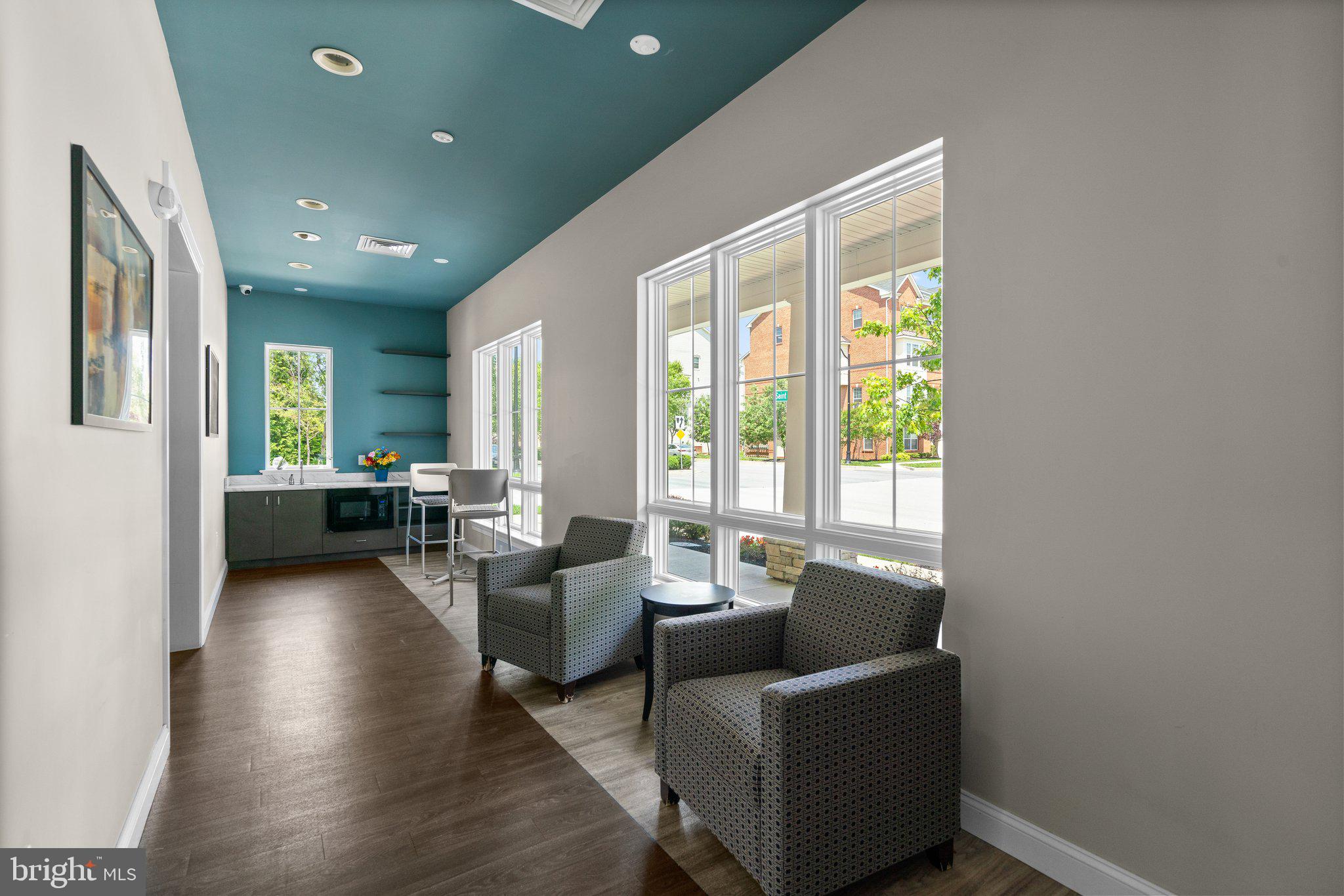 7103 Beaumont Place, Unit A Hanover, MD 21076 - Photo 45 of 53 Community sitting room