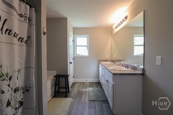 $370,000 | 75 Dinsmore Drive, Colbert, GA 30628