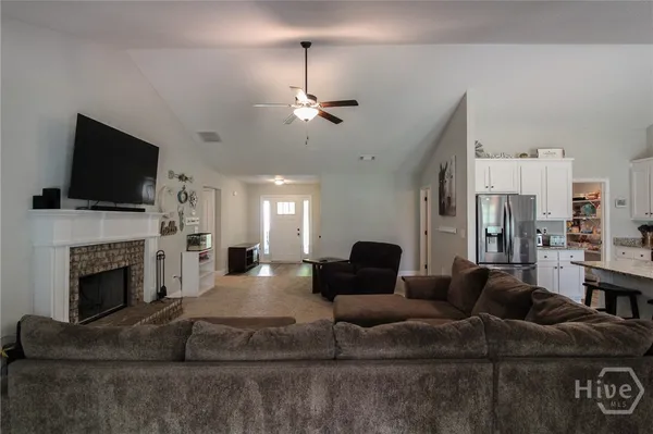 $370,000 | 75 Dinsmore Drive, Colbert, GA 30628
