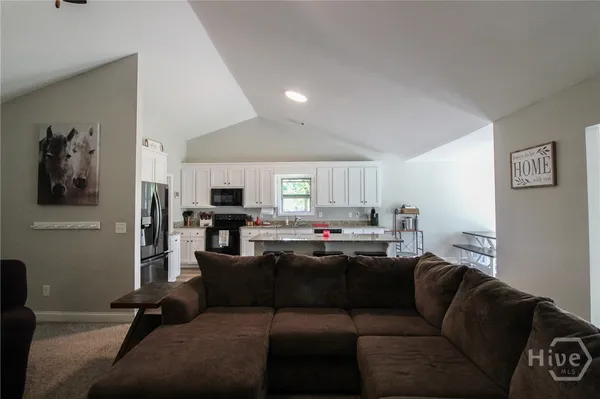 $370,000 | 75 Dinsmore Drive, Colbert, GA 30628