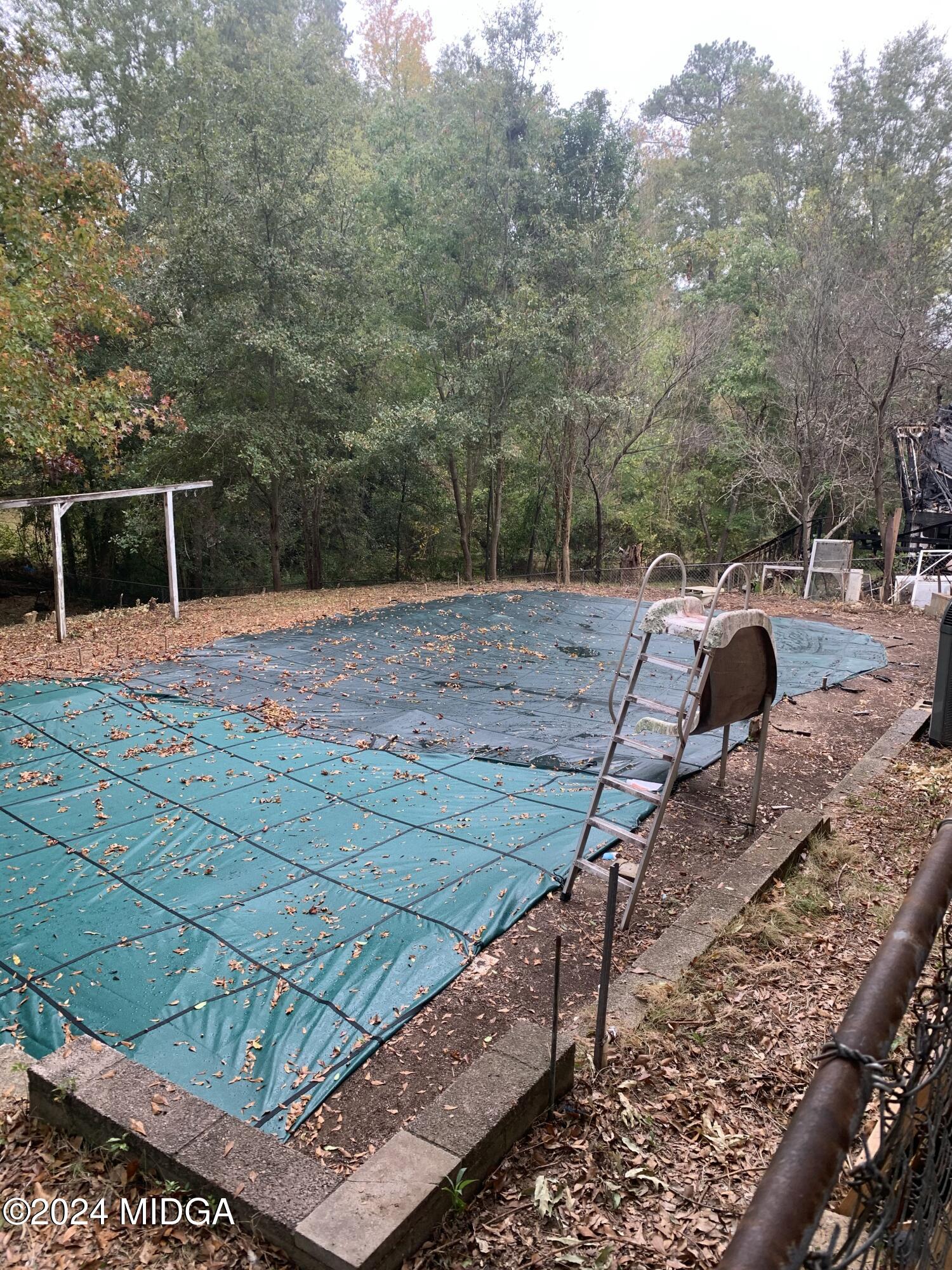 2401 Kensington Road Macon, GA 31211 - Photo 10 of 11 Pool