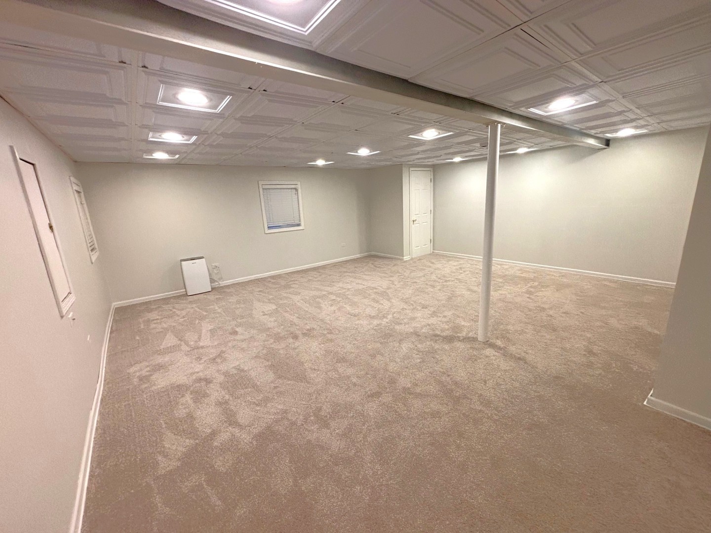 2468 Reflections Drive Aurora, IL 60502 - Photo 38 of 44 a view of an empty room