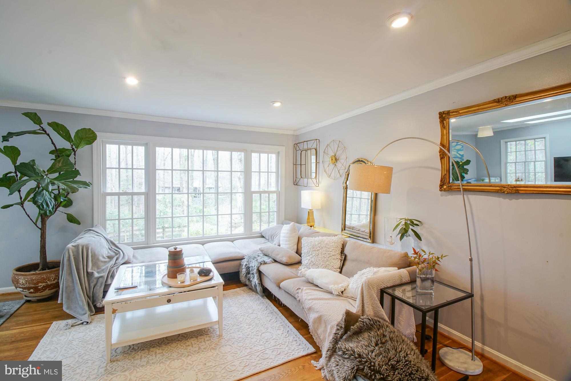 12103 Stirrup Road Reston, VA 20191 - Photo 3 of 39