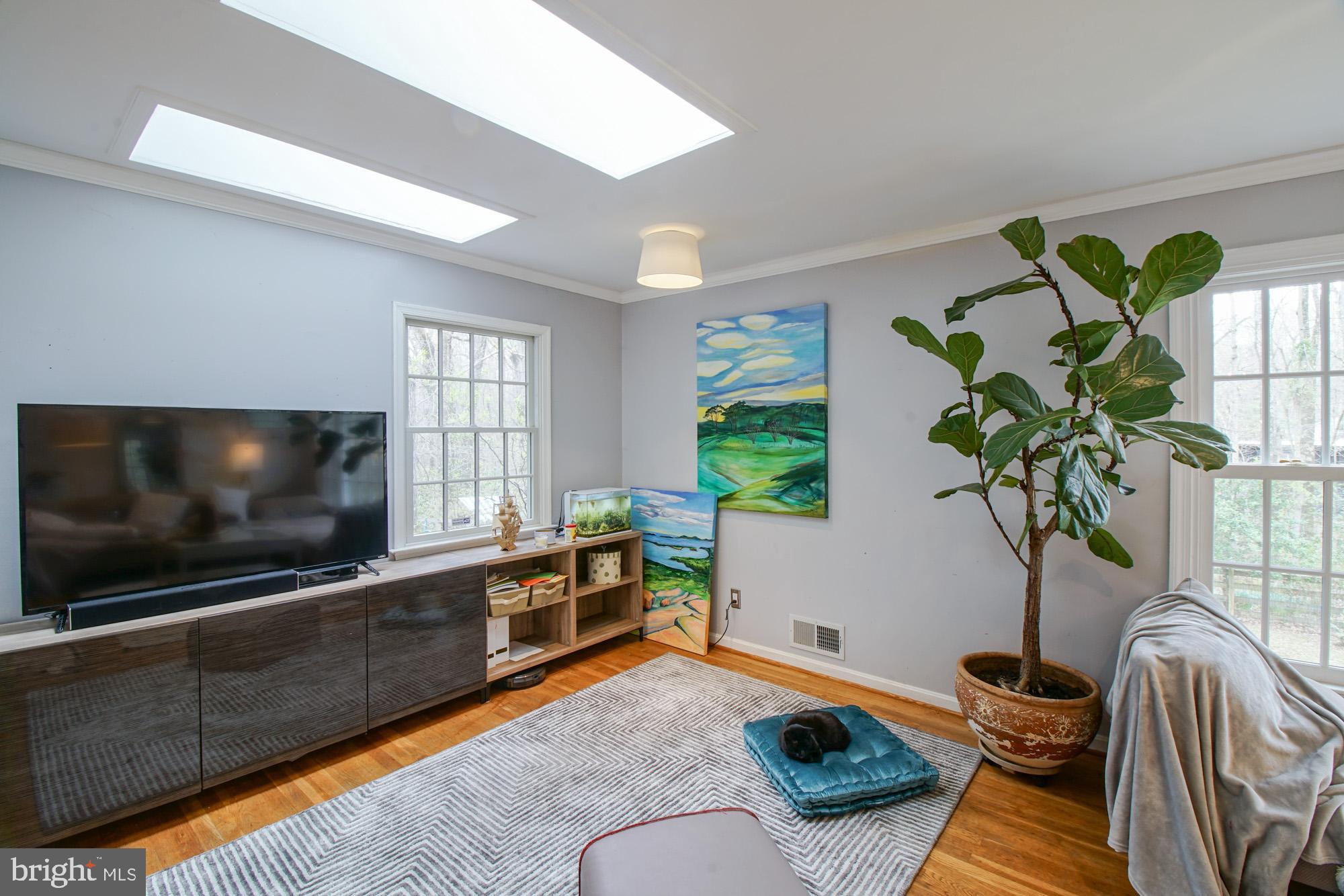 12103 Stirrup Road Reston, VA 20191 - Photo 6 of 39