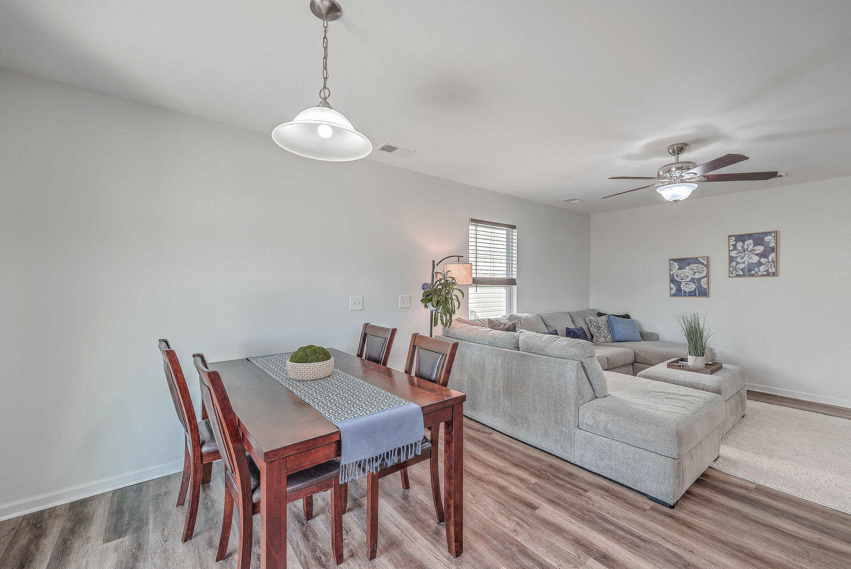 111 Brittondale Road Summerville, SC 29485 - Photo 9 of 33 Dining Area
